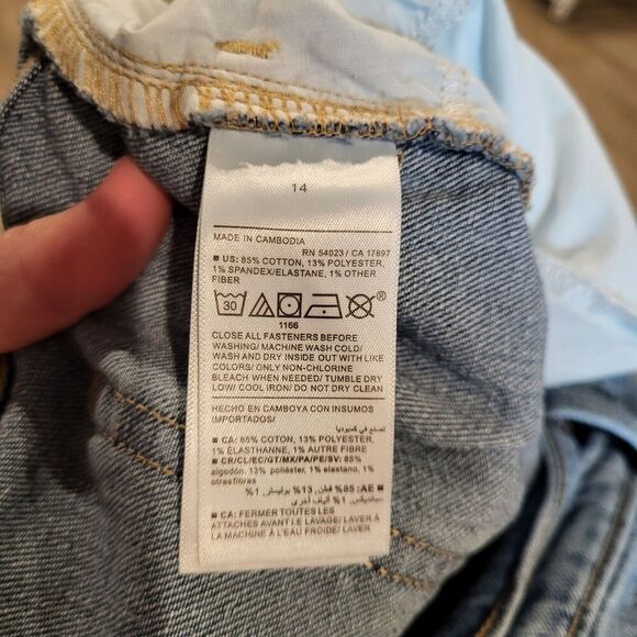 Old Navy Mid Rise WOW Boyfriend Fit Straight Jean Womens Size 14 - Picture 7 of 8